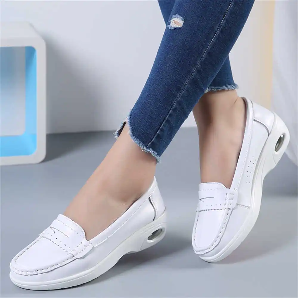 Thick Sole Slipon White Traine - Women'S Formal Wear Canada avis et prix