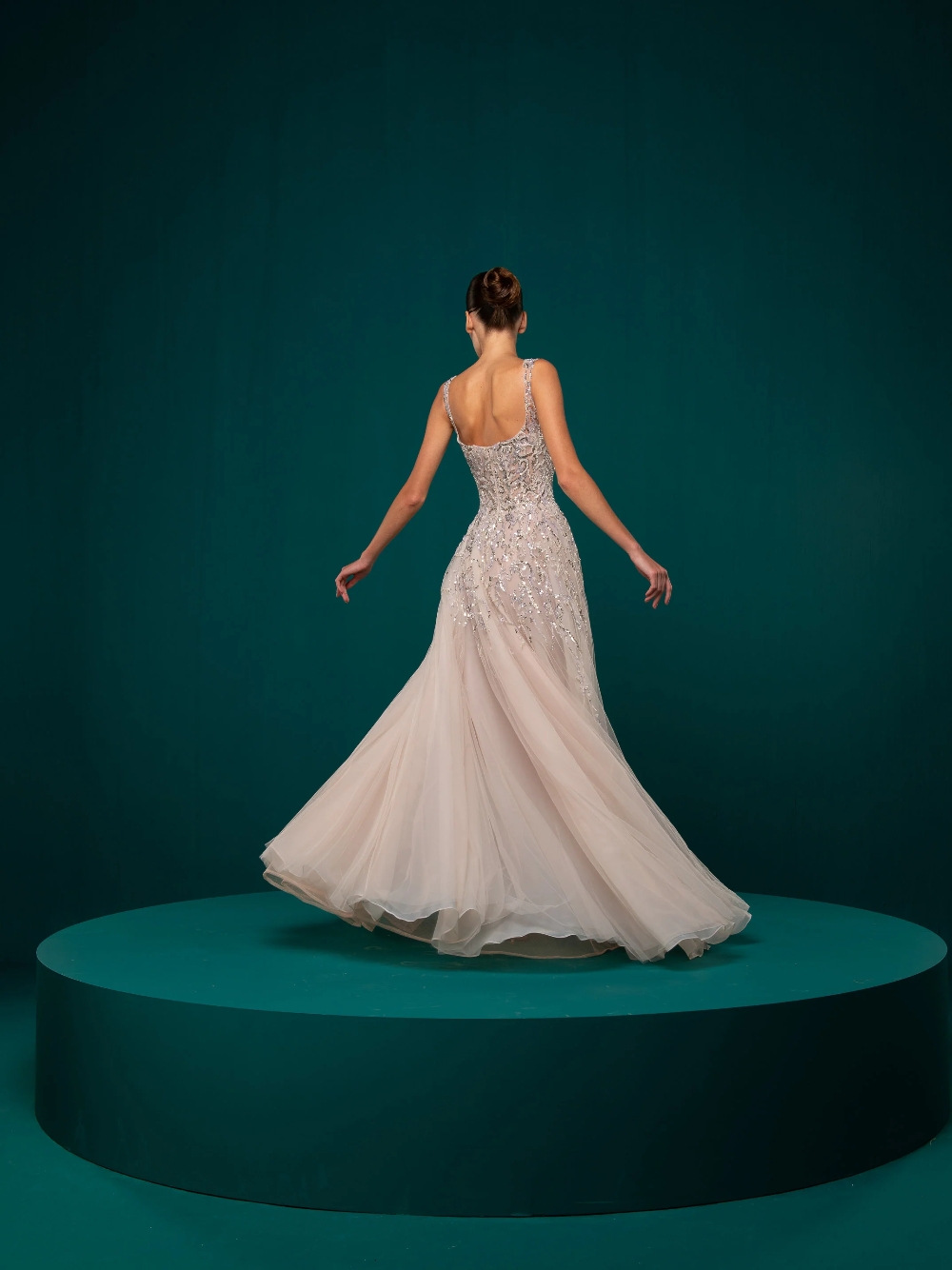 Elegant Square Neck Evening Dr - Women Formal Wear Dubai avis et prix