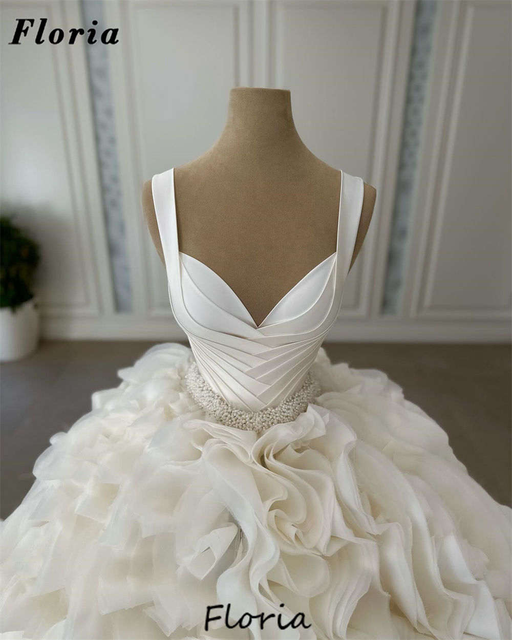 Ruffles Ball Gown Wedding Dres - Women Formal Wear Dubai avis et prix